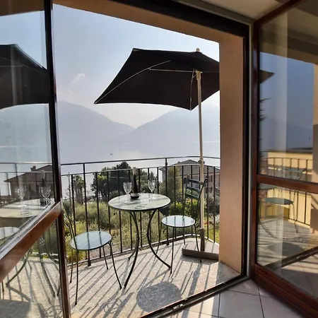 Casa Con Vista Airconditioned 2-bedroom * Acquaseria