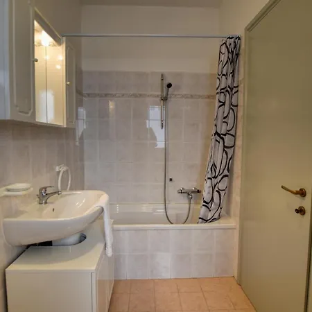 Casa Con Vista Airconditioned 2-bedroom Acquaseria