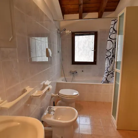 Casa Con Vista Airconditioned 2-bedroom * Acquaseria