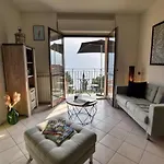 Casa Con Vista Airconditioned 2-bedroom Acquaseria
